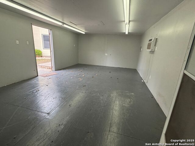 10118 Mission Crk Property Photo 40
