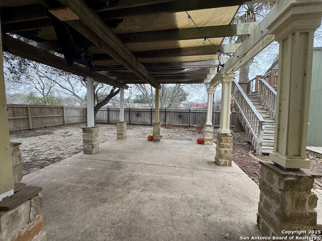 10118 Mission Crk Property Photo 43