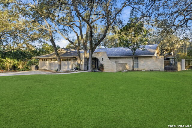 103 Castleoaks Property Photo 1