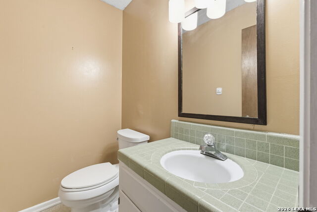 103 Castleoaks Property Photo 8