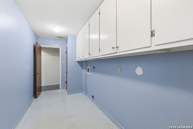 103 Castleoaks Property Photo 10