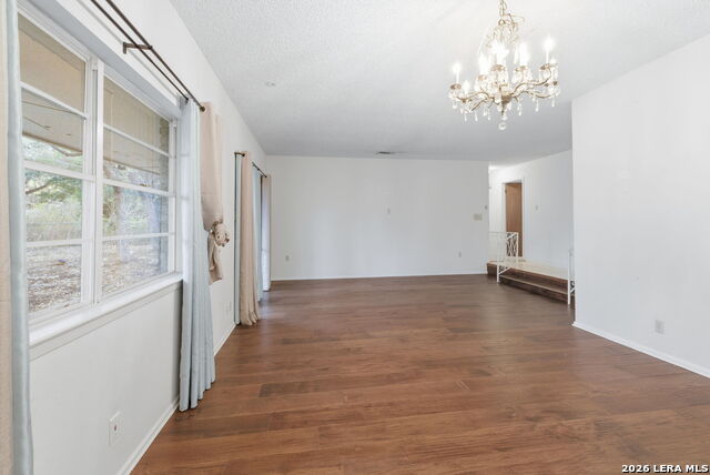 103 Castleoaks Property Photo 21