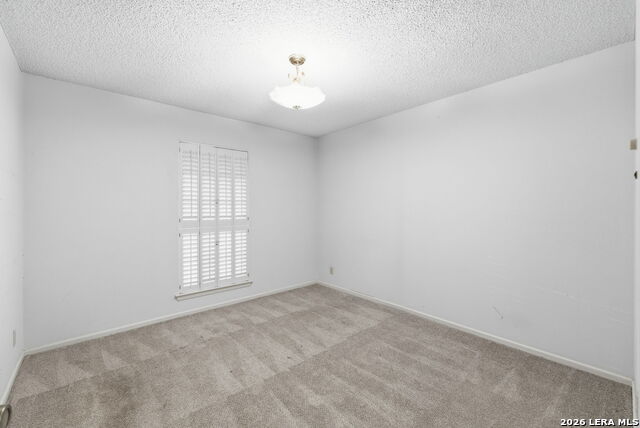 103 Castleoaks Property Photo 25