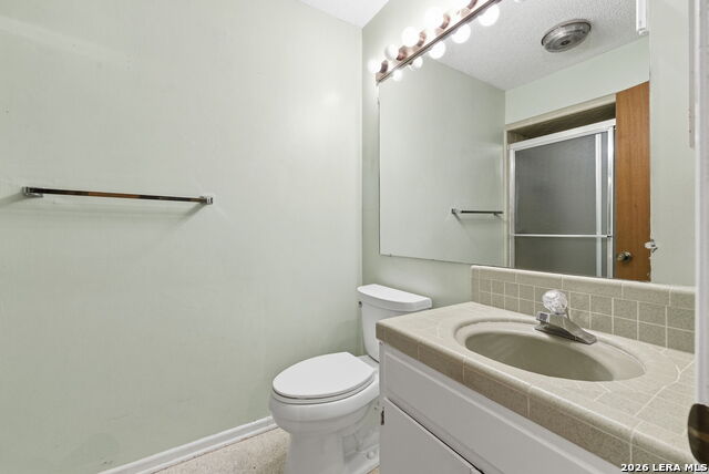 103 Castleoaks Property Photo 34