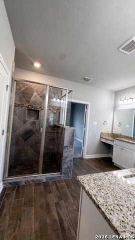 530 Singing Crk Property Photo 14