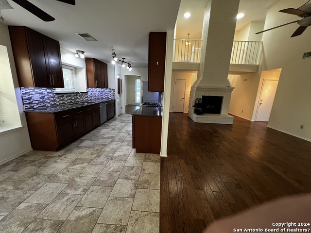 7501 Forest Echo Property Photo 6