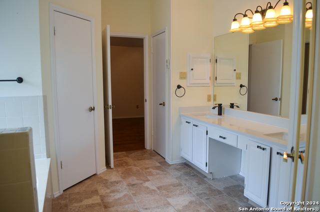7501 Forest Echo Property Photo 14