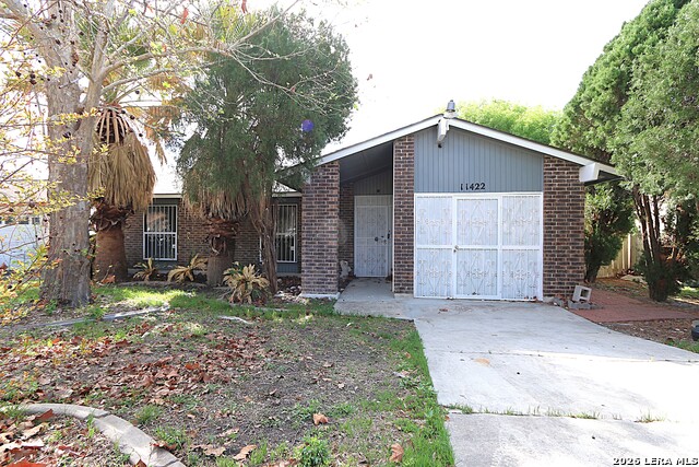 11422 Rifle Gap Dr Property Photo 2