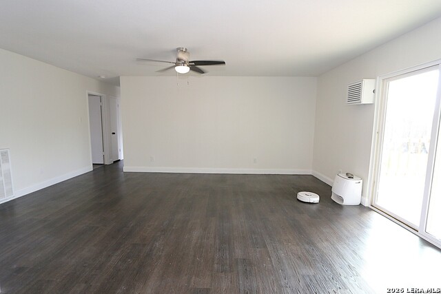 11422 Rifle Gap Dr Property Photo 5