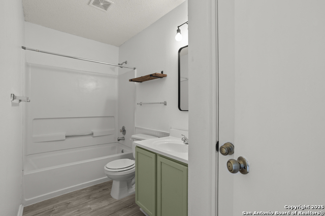 10138 Sandbrook Hill Property Photo 24