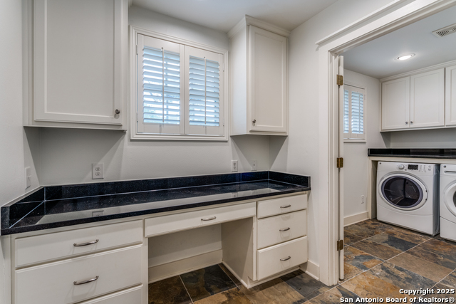 100 Seford Dr Property Photo 8