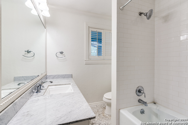 100 Seford Dr Property Photo 17