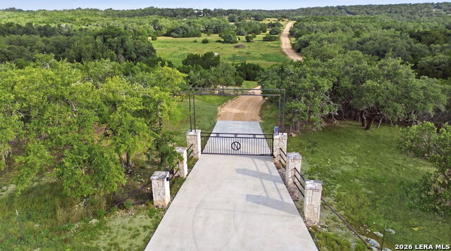 271 Rollin N Ranch Rd Property Photo 2