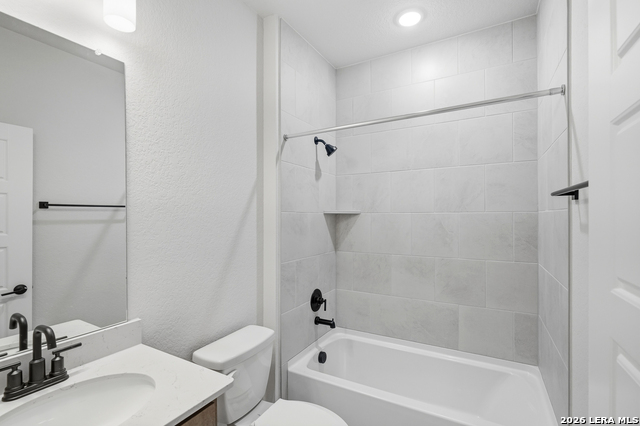 12412 Dime Box Property Photo 22