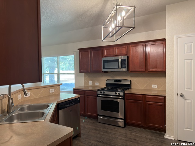 14603 Wyoming Pass Property Photo 3