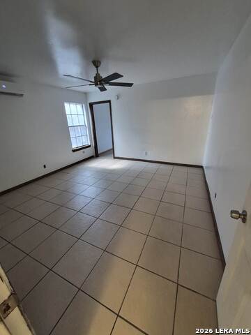 707 W Malone Property Photo 3