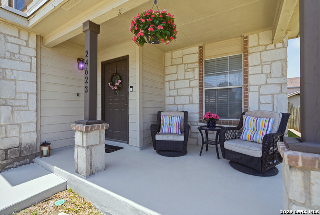 24623 Hickory Meadow Property Photo 3