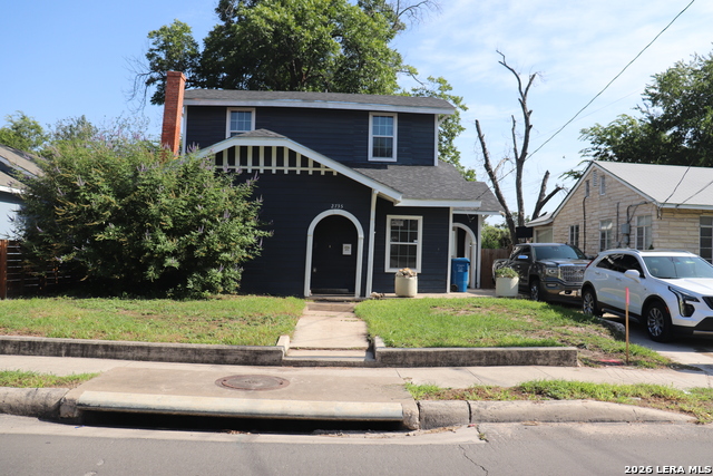 2735 E Houston St Property Photo 1
