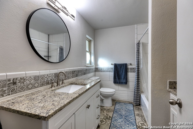 614 Moorside Dr Property Photo 19