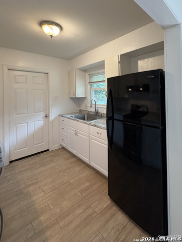 355 Cresham Property Photo 4
