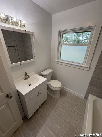 355 Cresham Property Photo 10