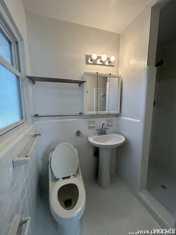 355 Cresham Property Photo 16