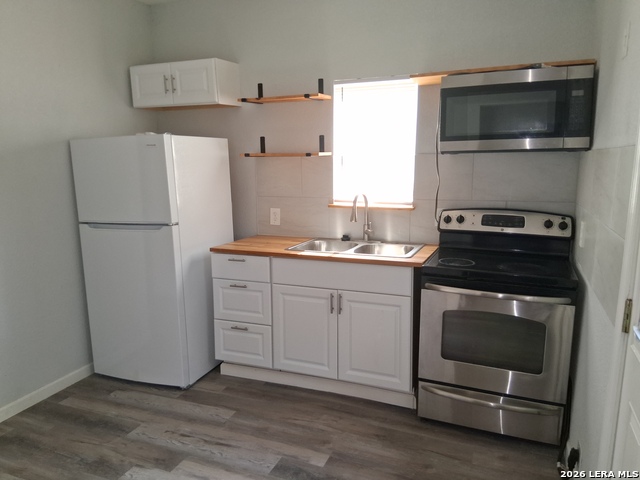 539 Hicks Property Photo 5