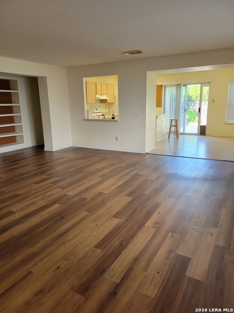4630 Tranquil Crk Property Photo 3