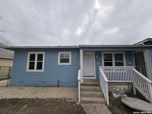 1124 Fenfield Property Photo 1