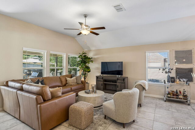 8512 Regusci Grv Property Photo 16