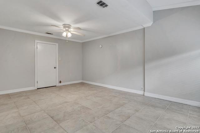 112 Cloverleaf Ave Property Photo 21