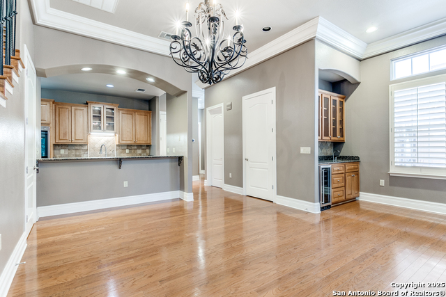 7897 Broadway Property Photo 10