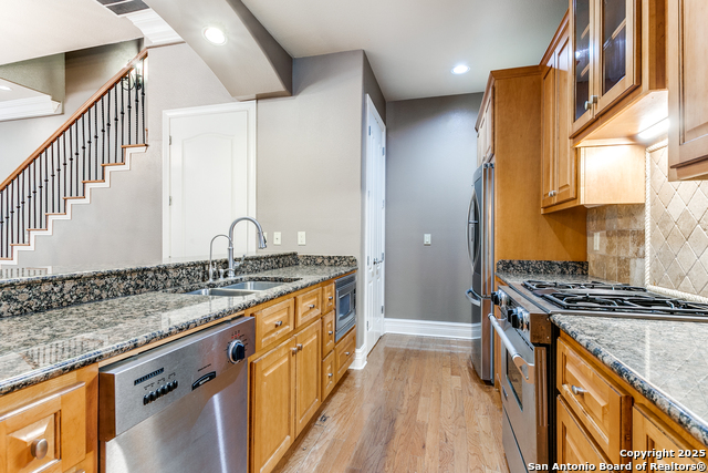 7897 Broadway Property Photo 11