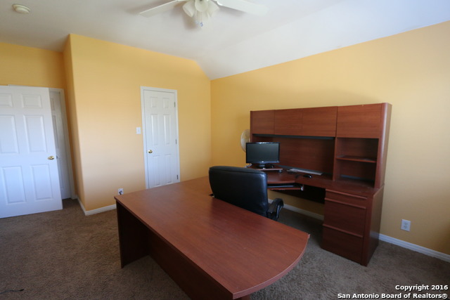 21010 Wild Springs Dr Property Photo 20