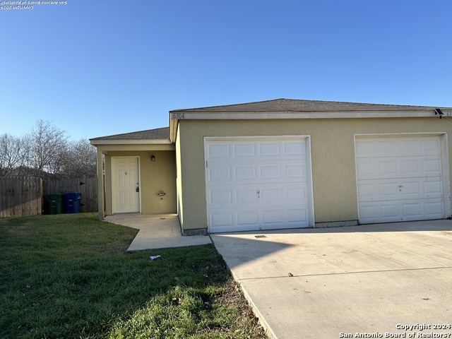 6304 Greentop Dr Property Photo 2