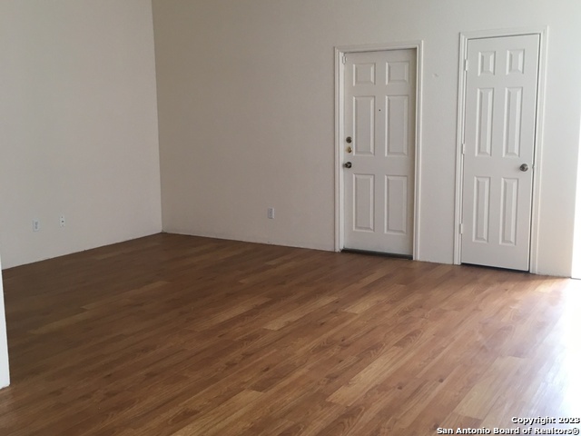 6304 Greentop Dr Property Photo 4