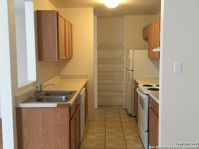 6304 Greentop Dr Property Photo 5