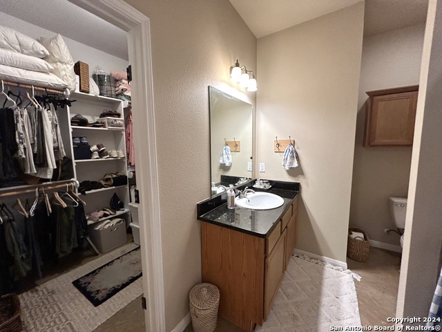 619 Lindheimer St Property Photo 10