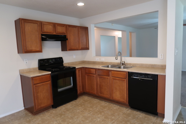 10018 Southern Sun Property Photo 19