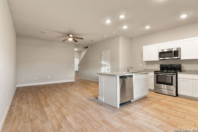 7314 Savannah Brks Property Photo 4