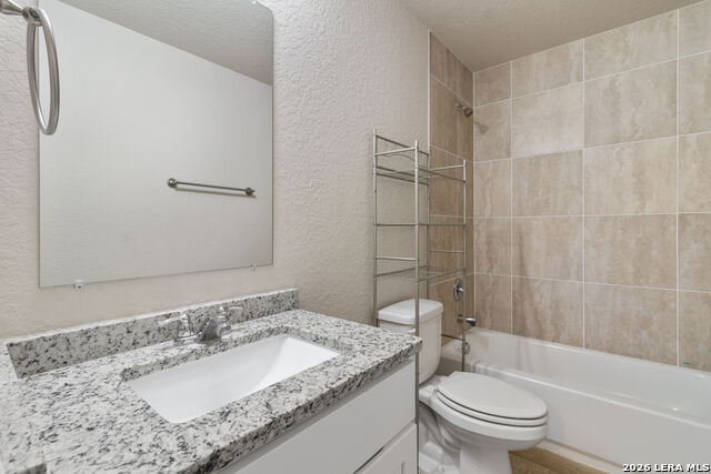7314 Savannah Brks Property Photo 6