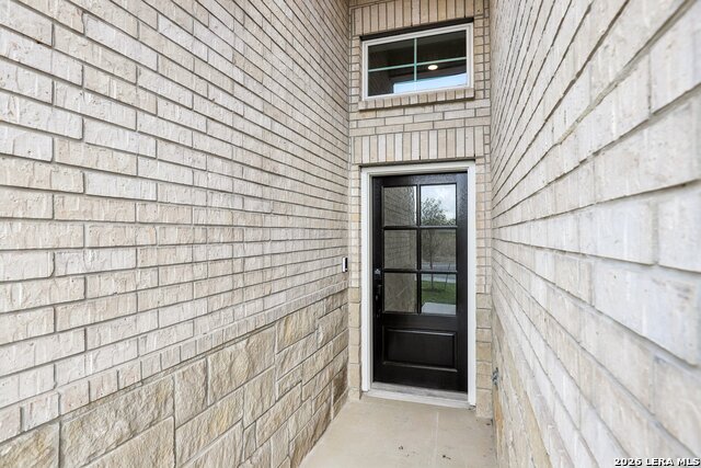 138 Stream St Property Photo 2