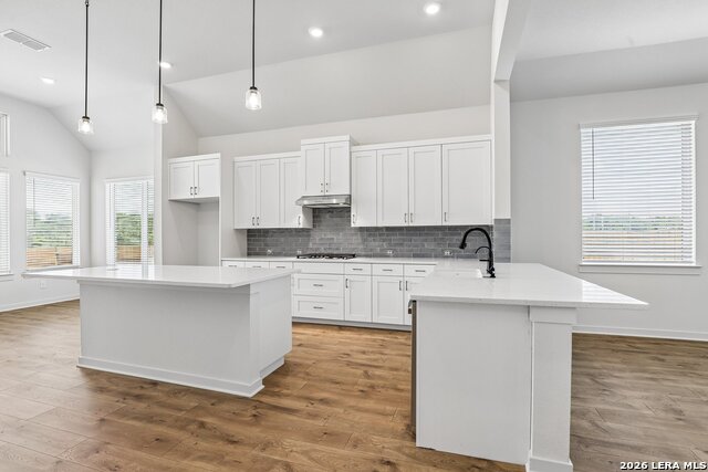138 Stream St Property Photo 6