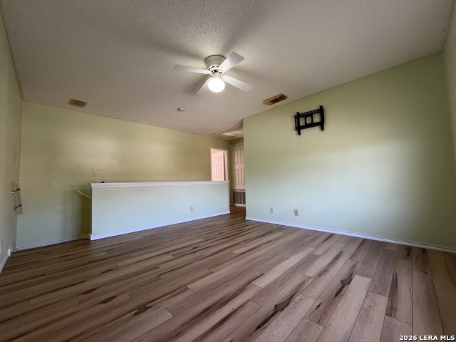 10403 Pelican Oak Dr Property Photo 14