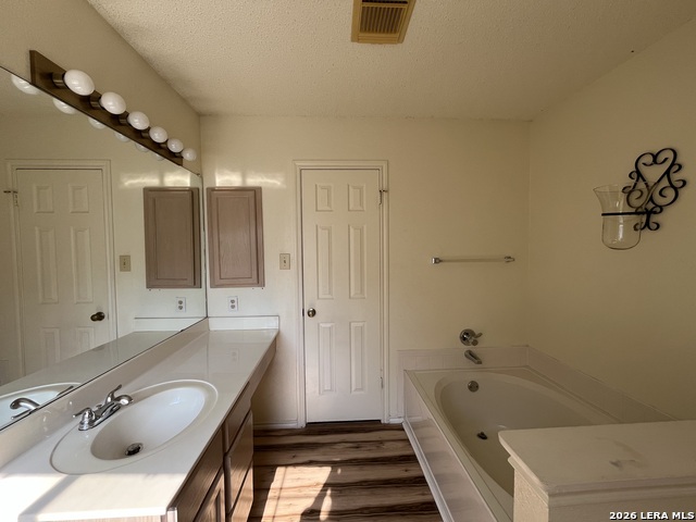 10403 Pelican Oak Dr Property Photo 24