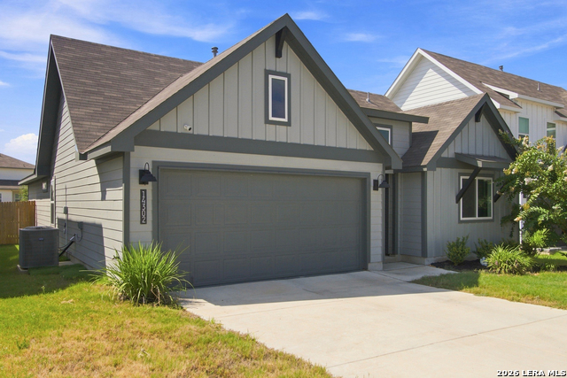 14302 Lavaca Spgs Property Photo 2