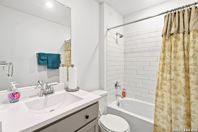 14302 Lavaca Spgs Property Photo 9