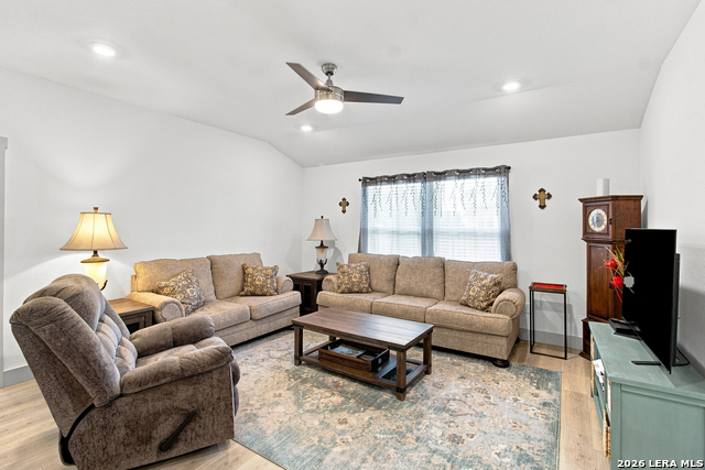 14302 Lavaca Spgs Property Photo 21
