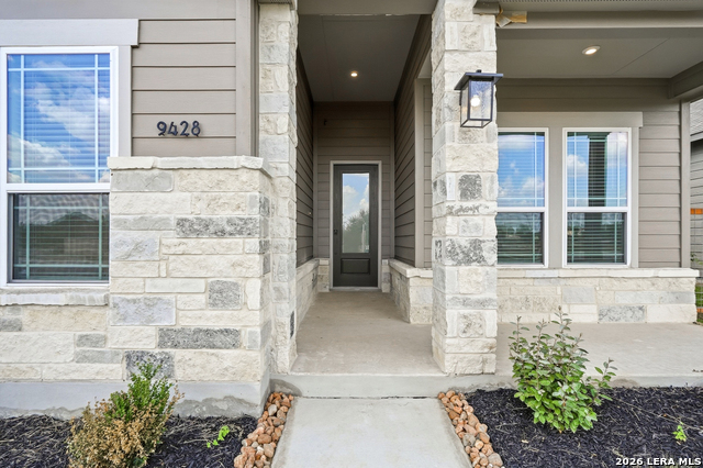 9428 Hidden Stone Property Photo 3