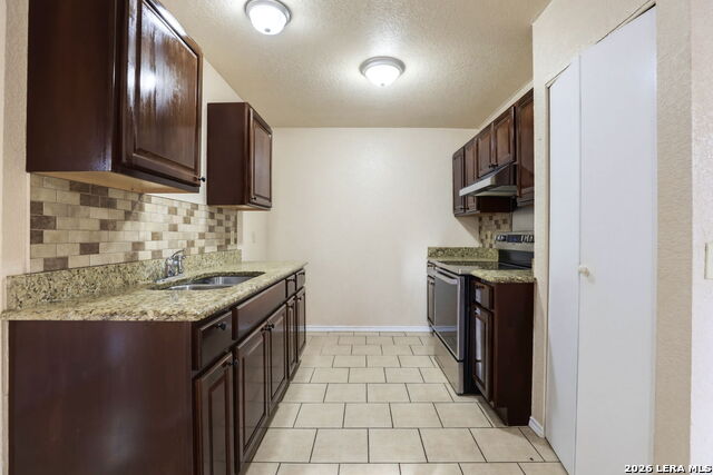 8619 8th St Property Photo 6